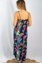 Load image into Gallery viewer, Tropical Print Getaway Maxi Dress
