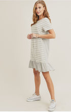 Load image into Gallery viewer, Gray Scalloped Shift Dress